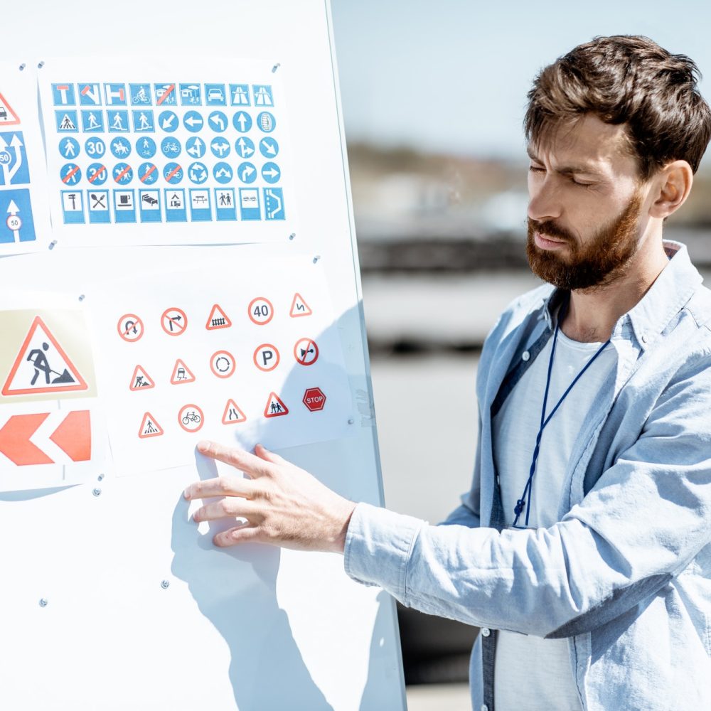 Auto & Truck Driving School